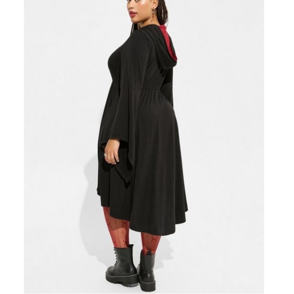 TORRID NWT Warner Bros Happy Potter Gryffindor Hi-Low Hooded Dress - Halloween - Picture 2 of 7